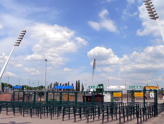 Rudolf-Harbig-Stadion